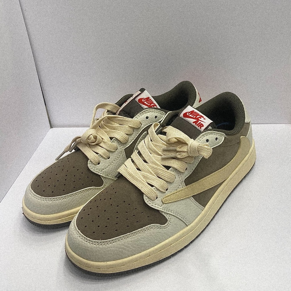 Travis Scott x Air Jordan Low OG Reverse Mocha: Brown and Cream Sneakers